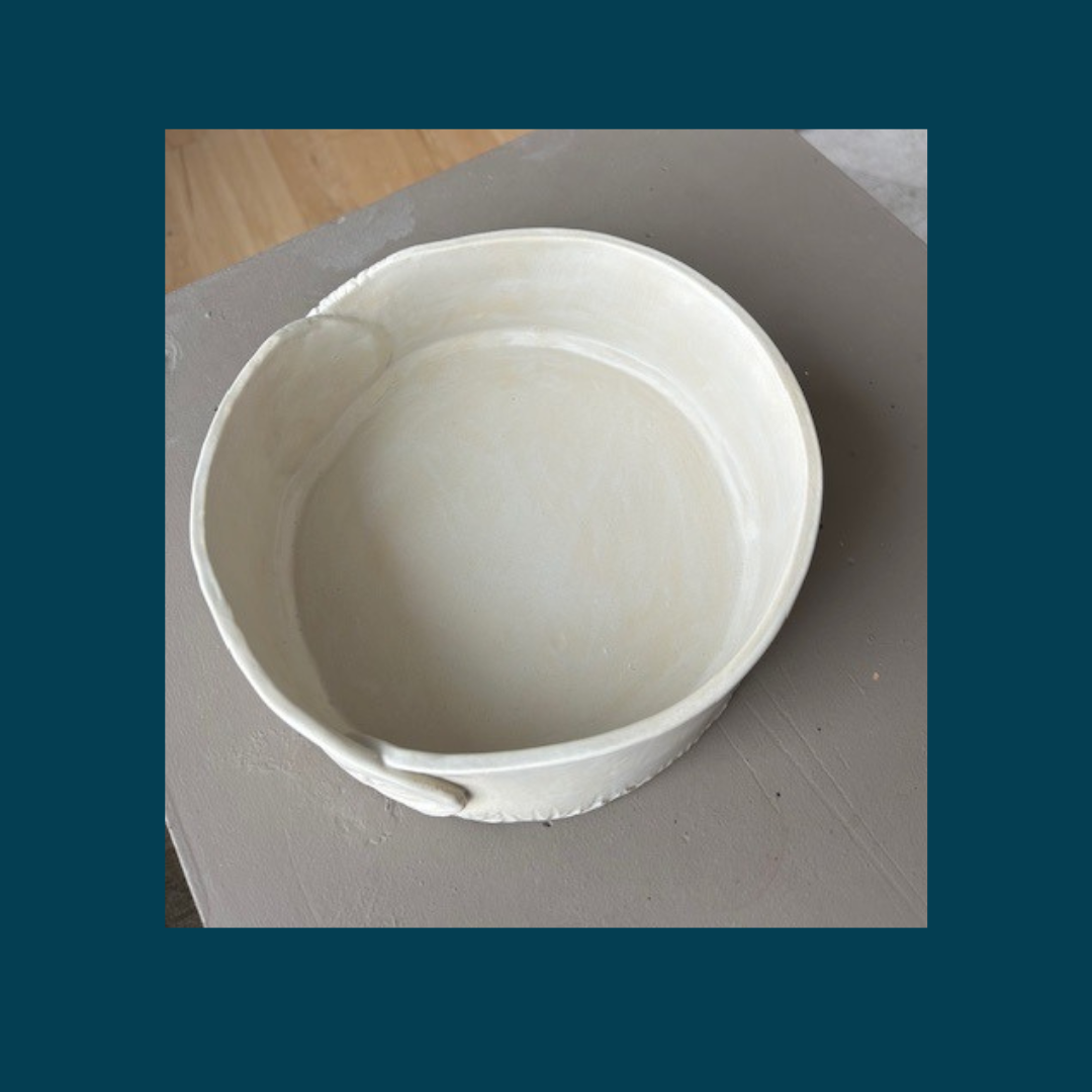 Stoneware Serving Dish, 8"