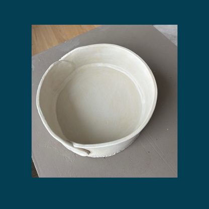 Stoneware Serving Dish, 8"