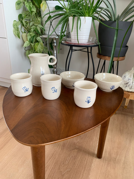 Blue flower on white pottery - 6 piece set -mugs, bowls and one tiny jug