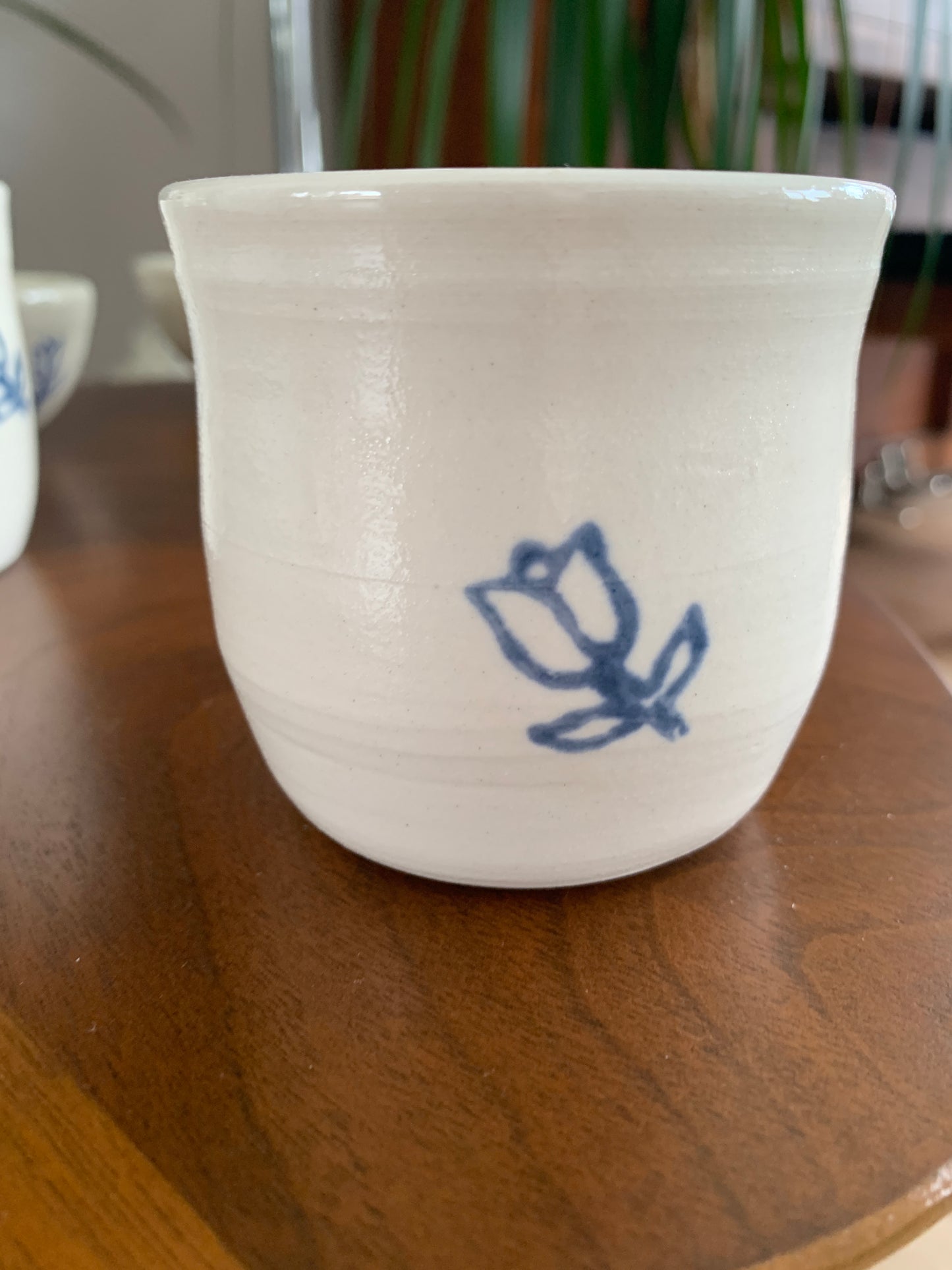 Blue flower on white pottery - 6 piece set -mugs, bowls and one tiny jug