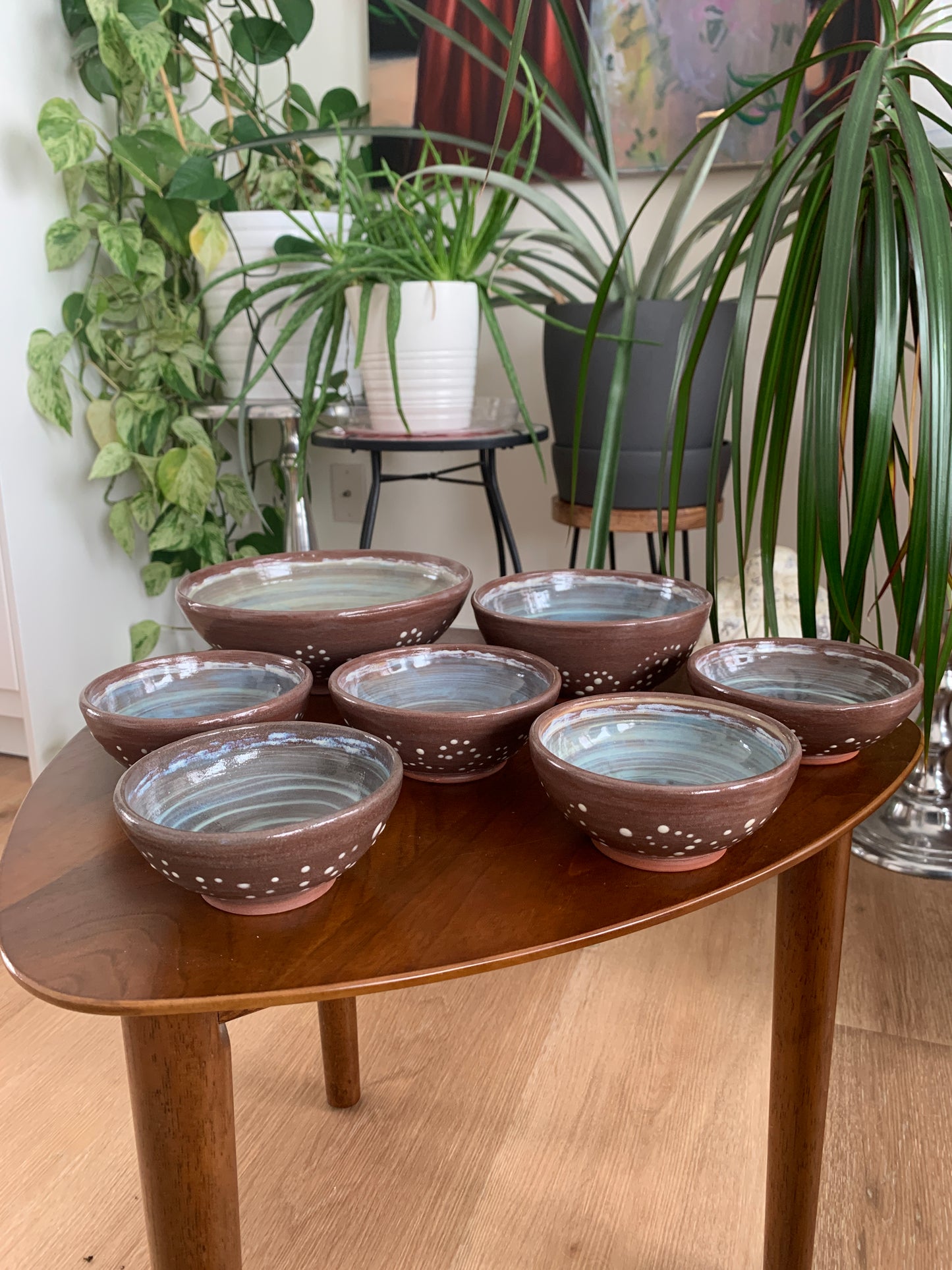 Brown bowls with dots set of 6
